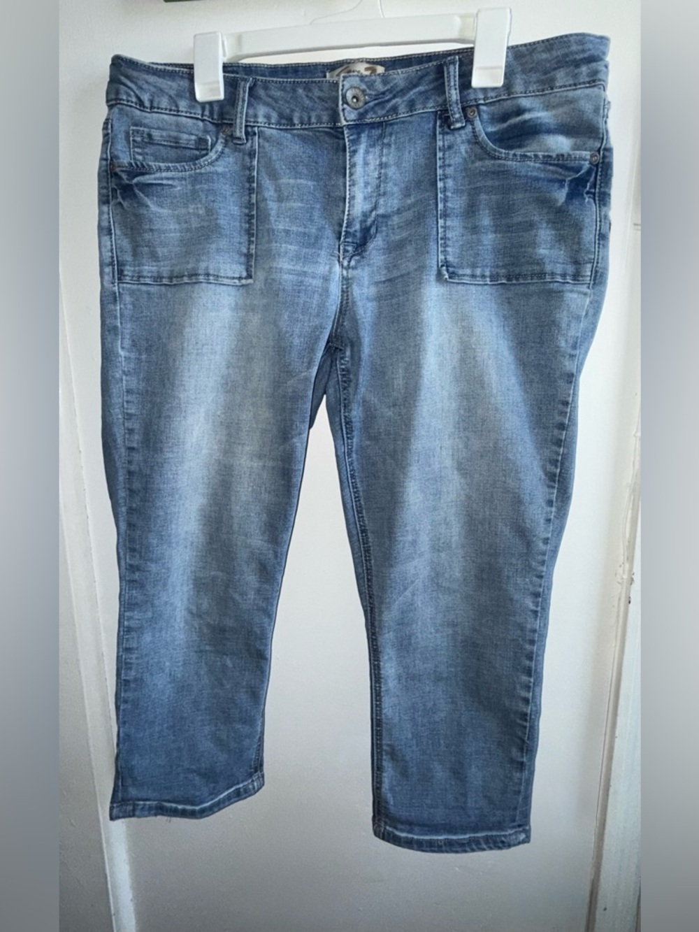 Seven7 Girlfriend Jeans Size 14 Medium Wash Stretch Denim Cropped Pockets